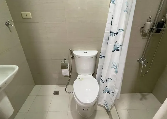 Cozy Shore With Balcony Near Mall Of & Airport 公寓 *