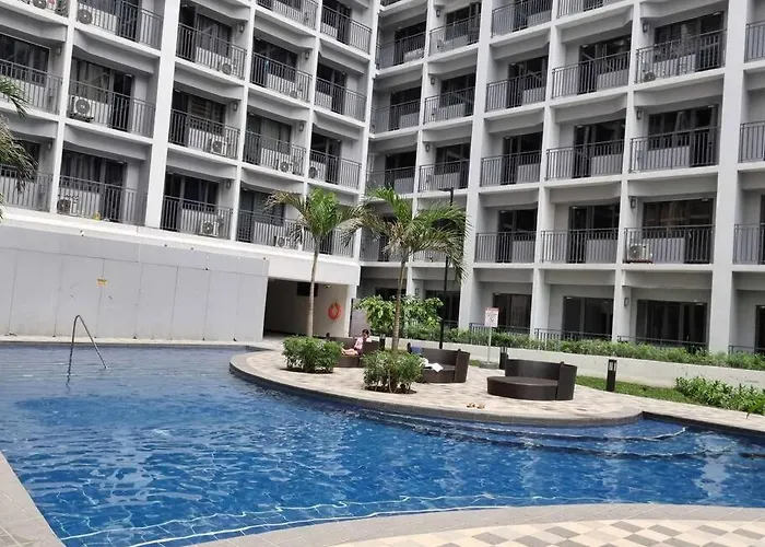 公寓 Cozy Shore With Balcony Near Mall Of & Airport